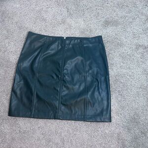 Shinestar Black Mini Pencil Skirt for Work